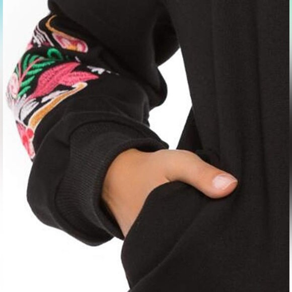 A K zip up black embroidered jacket - Picture 9 of 11